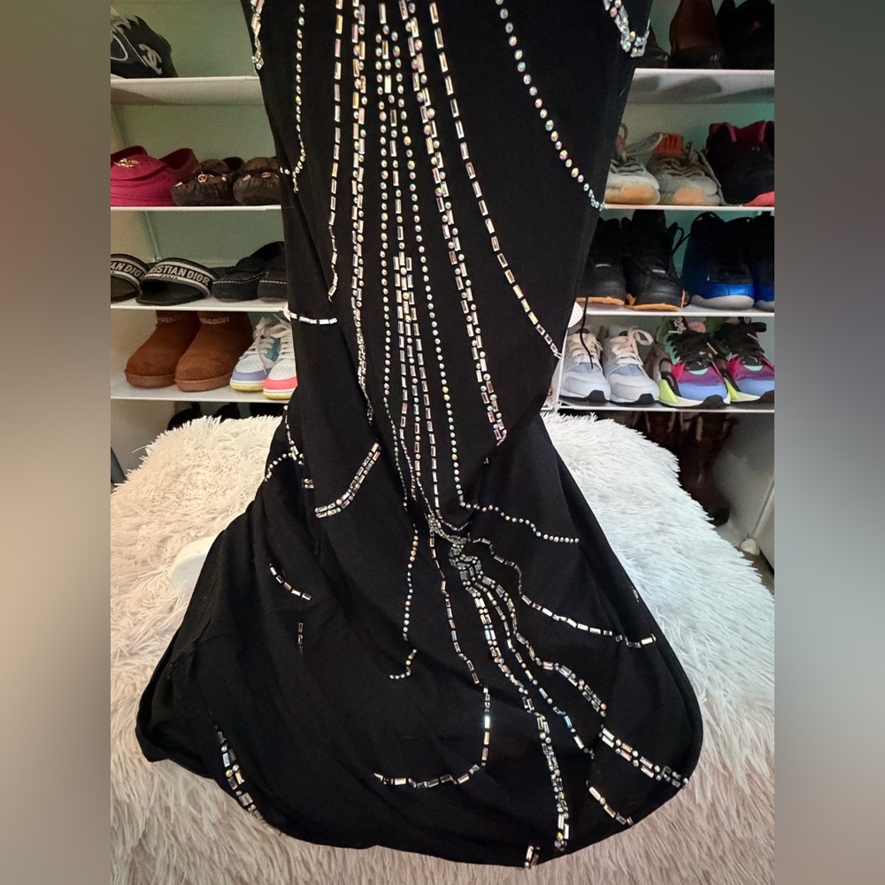 Elegant Black and White Beaded Evening Gown size Medium - Picture 7 of 8